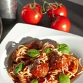 Spaghetti z klopsami