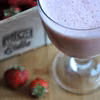 Przepis na smoothie z truskawek, ananasa i mleka kokosowego