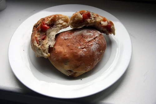 Calzone Caprese