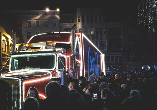 Trasa kultowej ciężarówki Coca-Coli ogłoszona! O piątym punkcie na mapie Polski możesz zdecydować sam!