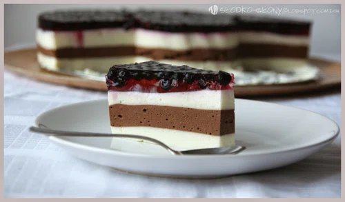 Ciasto kolorowe ze śmietany