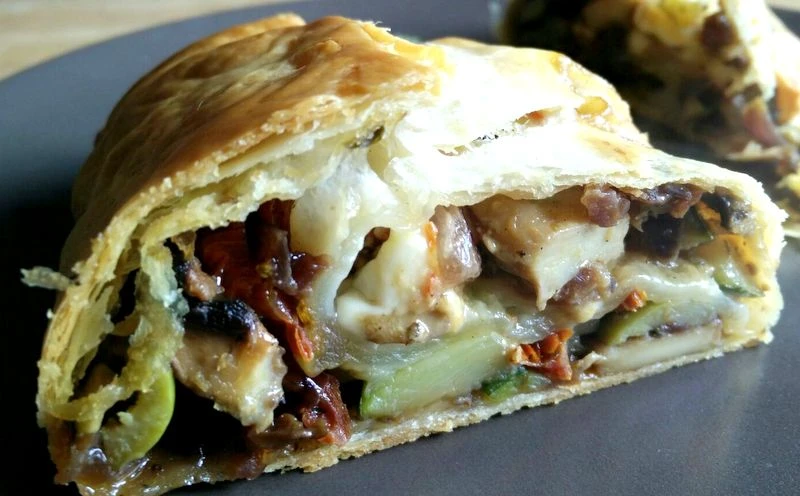 Strudel z grzybowym farszem