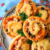 Zakręcone pizzerinki drożdżowe.