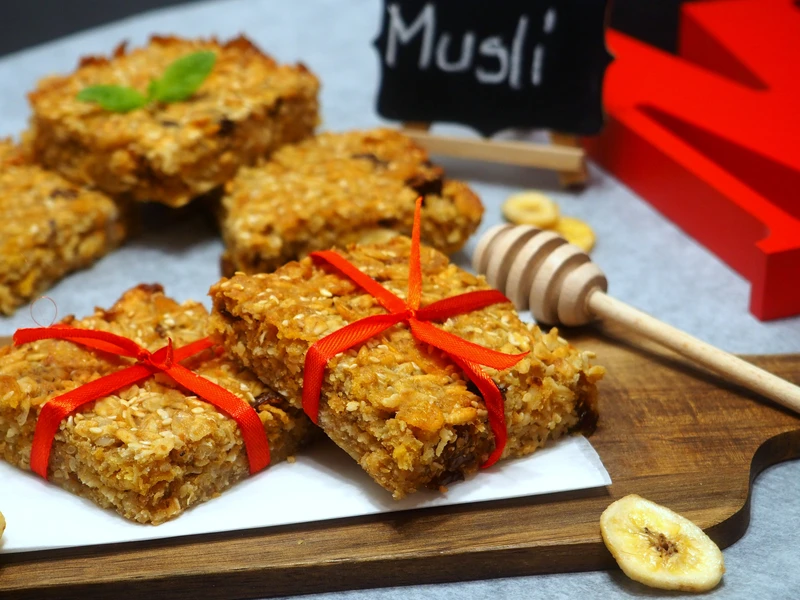 CIASTKA MUSLI Z JAGODĄ PERUWIAŃSKĄ