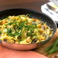 Pappardelle z leśnymi grzybami i dynią w sosie serowo-tymiankowym