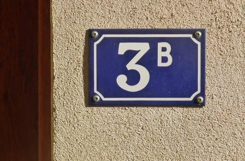 Kara za brak tabliczki z numerem domu? Odpowiedź zaskakuje!