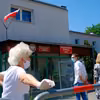 Zmiany w lokalach wyborczych: te osoby zagłosują bez kolejki