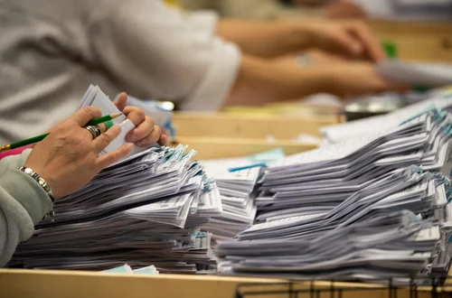 Sąd bada nieprawidłowości! Ruszyło ponowne liczenie głosów po wyborach!