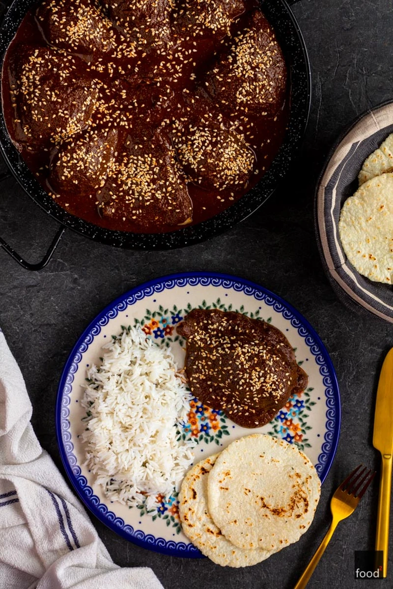 Mole poblano z kurczakiem