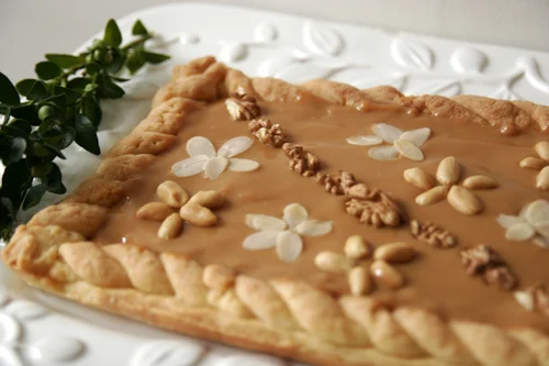 NAJPROSTSZY MAZUREK KAJMAKOWY (+PRZEPIS NA DOMOWY KAJMAK)