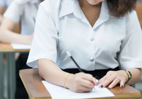 PILNE: Zdjęcia arkuszu matury z języka polskiego trafiły do sieci! Dyrektor CKE potwierdza wyciek