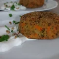 Kotlety z pieczonej marchewki i brokuła.