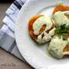 Kotlety ziemniaczano- brokułowe z sosem serowo-pietruszkowym