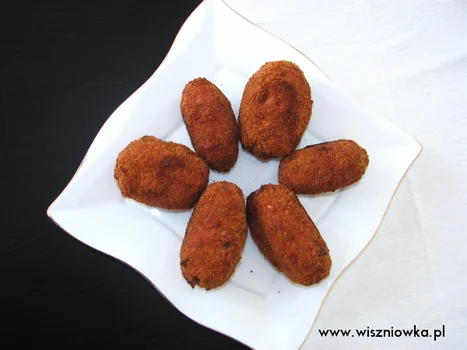 Suppli - włoskie krokieciki z ryżu i mozzarelli