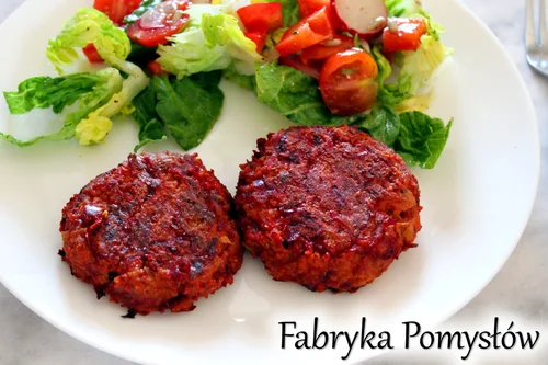 Burgery (kotlety) z kaszy jaglanej i buraka