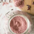 Puder hibiskusowy