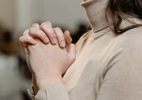 "Ślubuję Ci wierność" - Czy katolik musi wybaczyć zdradę?