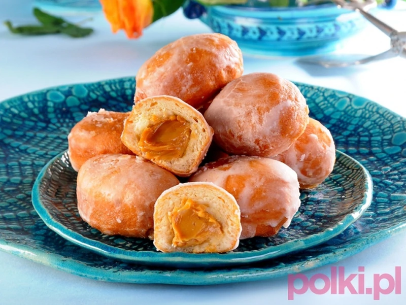 Pączki z nadzieniem toffi