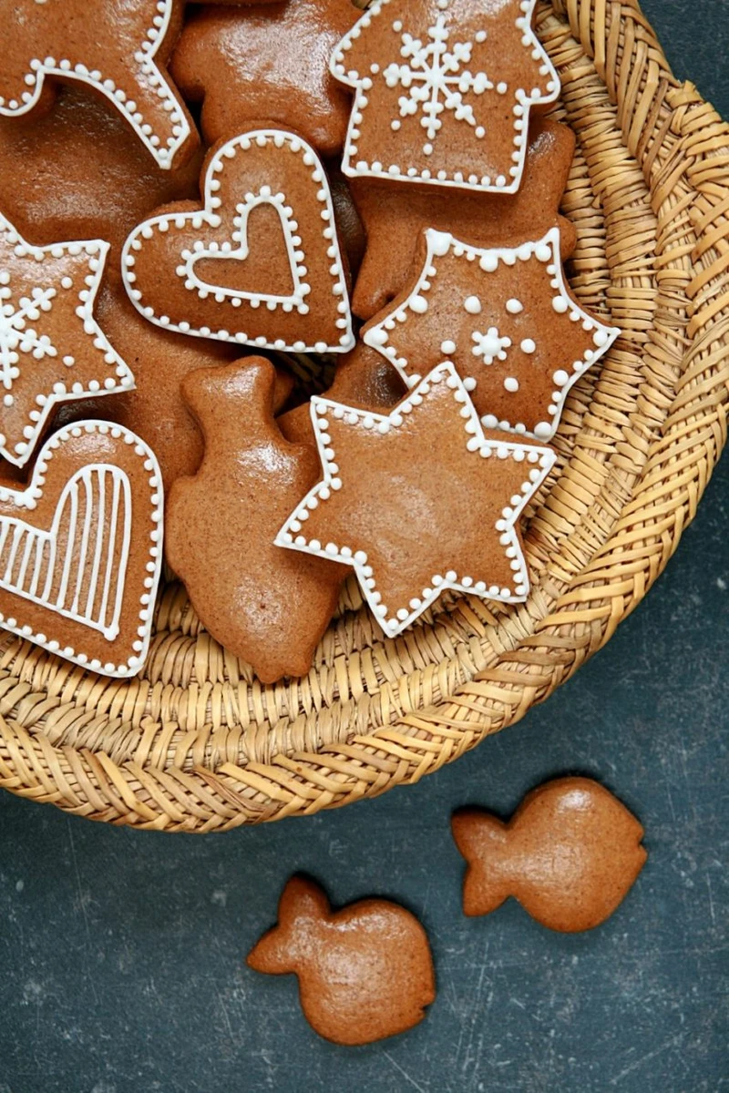 PIERNICZKI IMBIROWE  http://cookmagazine.pl/pierniczki-imbirowe/2/