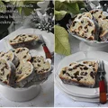 Stollen. Świąteczna strucla z bakaliami