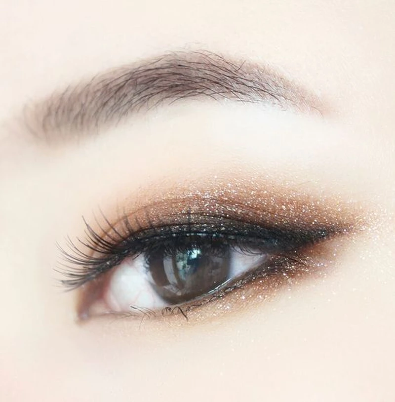eyeliner i cienie