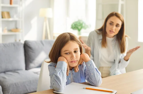 „Boję się, że daję za dużo kar – ale nic innego nie działa” – pisze Agnieszka [LIST]