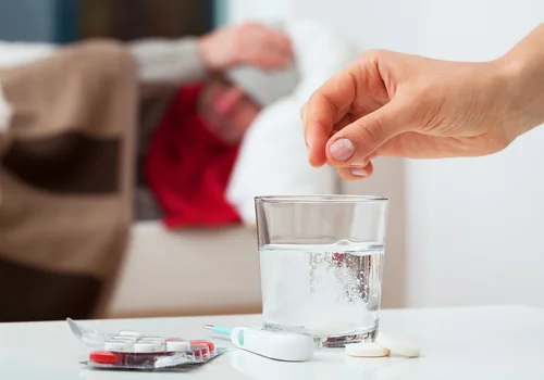 Pilne: Popularny lek na przeziębienie wycofany z obrotu! Decyzja Głównego Inspektora Farmaceutycznego