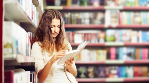 Młodzieżowe Słowo Roku 2025: rusza jubileuszowa edycja! Co zastąpi „sigmę”?