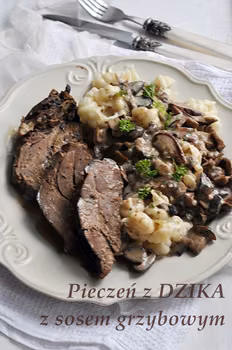 Pieczeń z dzika z grzybami