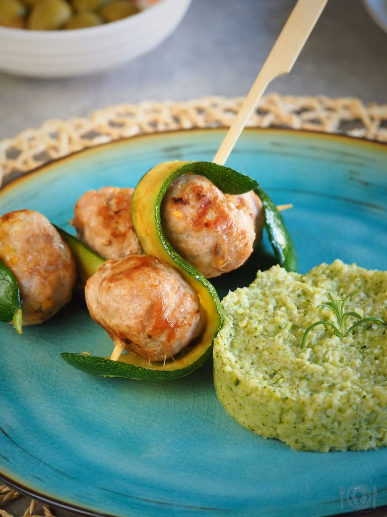 Keto drobiowe szaszłyki z cukinią (Paleo, LowCarb)