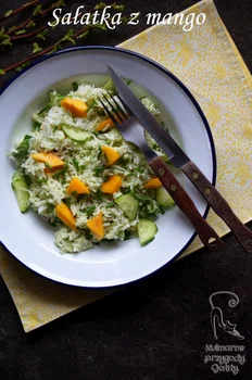 Sałatka z mango i zielonym majonezem