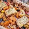 Pieczone kolorowe warzywa w sosie majonezowym