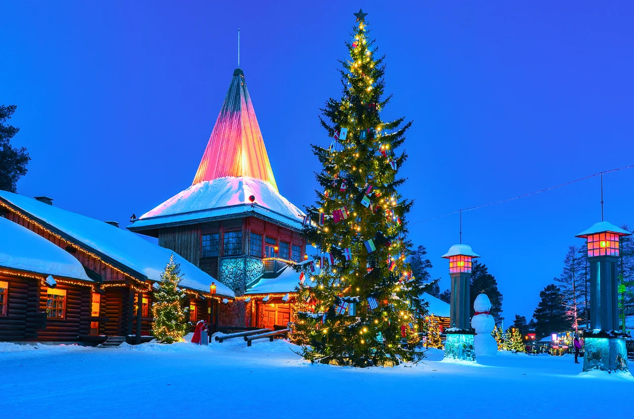 Popularne linie lotnicze startują z bezpośrednim lotem do magicznej wioski Świętego Mikołaja! Ta oferta to hit sezonu