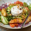 Znajoma przywiozła mi ten przepis z Francji! Gruszka, orzechy i camembert to kompozycja doskonała!