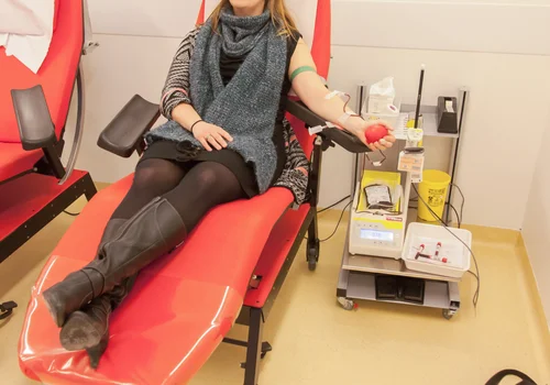 Nie będzie 2 dni wolnych za oddanie krwi? Pracodawcy chcą reformy przywilejów dla krwiodawców