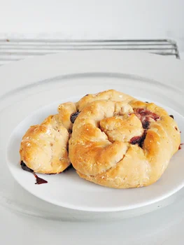 Drożdżówki z czekoladą