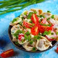 SAŁATKA Z TORTELLINI I POMIDORÓW