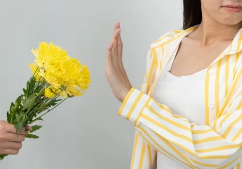 Dlaczego Panie nie lubią Dnia Kobiet? Oto 5 głównych powodów - numer 2 daje do myślenia