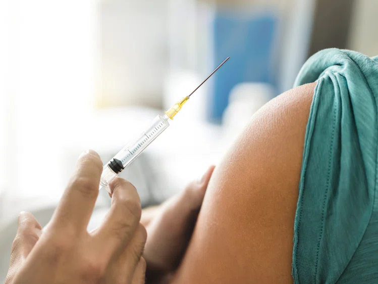 Zdjęcie Nowa Zelandia: Mężczyzna jednego dnia przyjął 10 dawek szczepionki przeciw Covid-19? MZ bada sprawę. #1