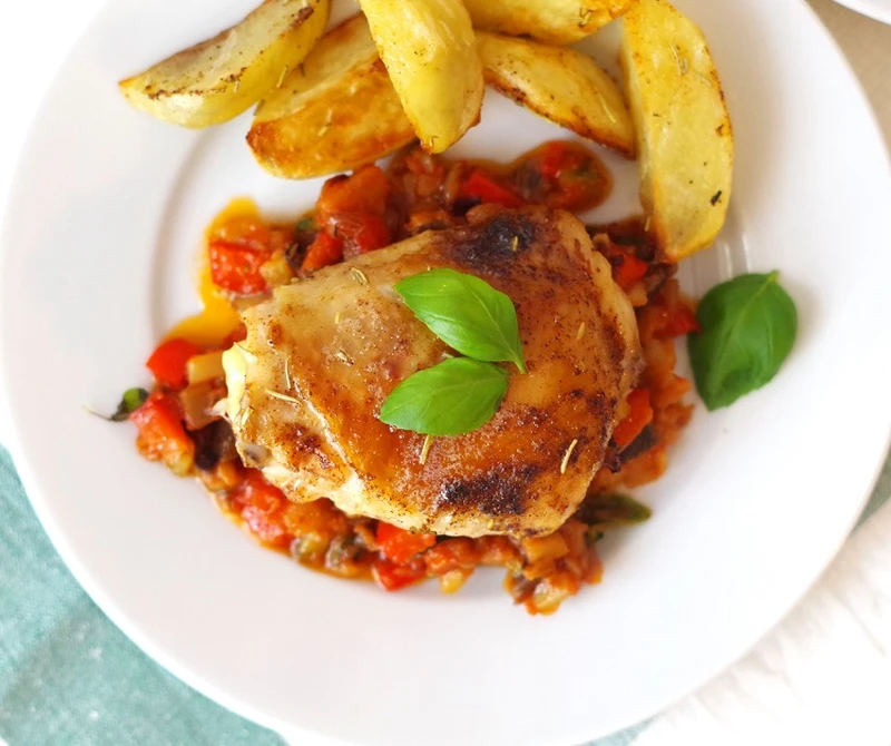 Udziec kurczaka na ratatouille