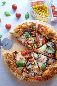 Domowa pizza z serowymi boczkami!