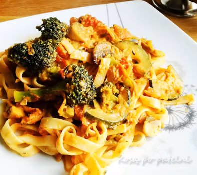 Tagliatelle z warzywami