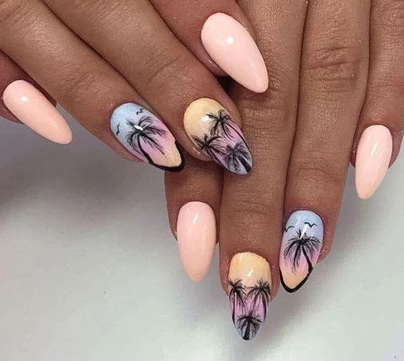 Manicure z palmami