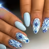 Wyjątkowy manicure ze zdobieniem