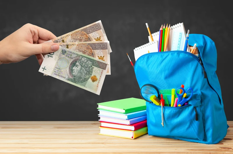Ile trzeba wydać na wyprawkę szkolną 2023? Sprawdzamy czy 500 zł wystarczy!?