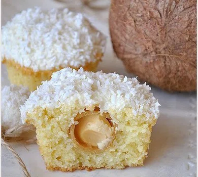 Kokosowe muffinki z Raffaello