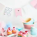 Muffiny z chałwą i różowym kremem na Dzień Dziecka