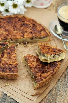 Kruchy placek orzechowo-migdałowy