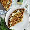 Frittata z cukinii, marchewki i suszonych pomidorów