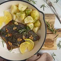 Smażona flądra z czosnkiem i rozmarynem
